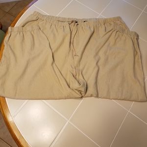Women's Tan Capris